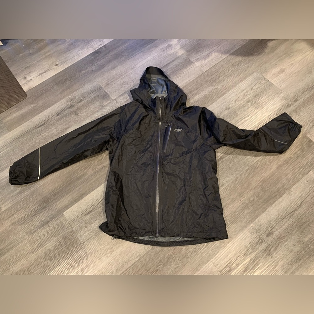 outdoor research helium raincoat women’s L New without tags